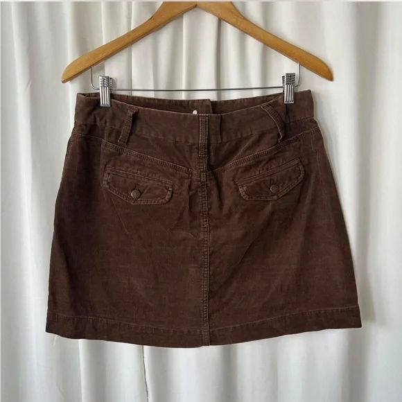 Brown J. Crew corduroy mini skirt with pockets size 6. - Picture 2 of 8